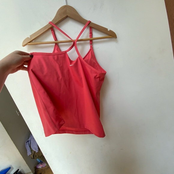 Nike Coral Tank w/ Built-In Bra - Picture 3 of 5